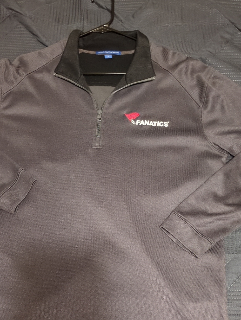 Port Authority Men's Quarter-Zip Pullover  EUC L Fanatics Logo